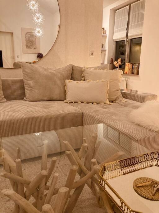Amalfi Home - Stylish Apartment With Terrace Schoenefeld Exterior photo