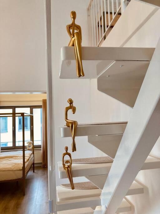Amalfi Home - Stylish Apartment With Terrace Schoenefeld Exterior photo