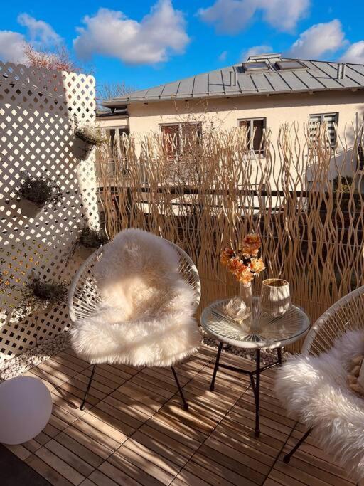 Amalfi Home - Stylish Apartment With Terrace Schoenefeld Exterior photo